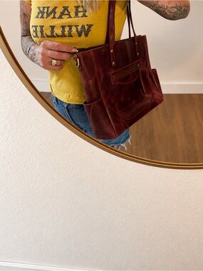 Classic Leather Tote in Burgundy — Women's Everyday Shoulder Bag